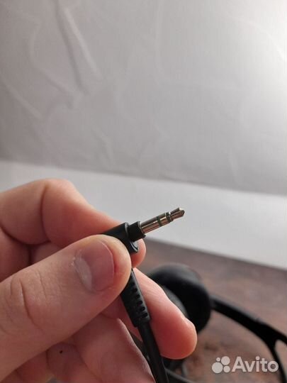 Проводные наушники sony