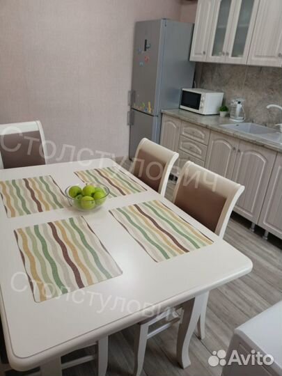 Столы и стулья