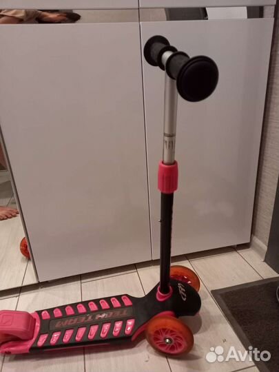 Самокат детский трехколесный