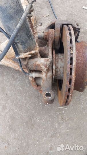 Кулак со ступицей мерседес спринтер 901-905