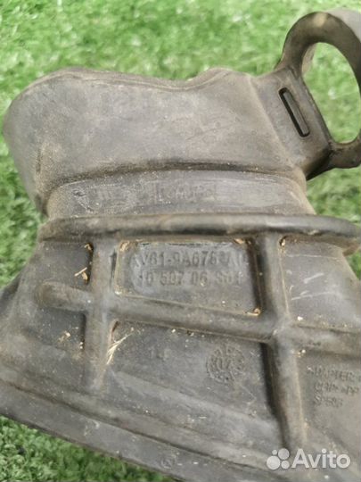 Воздухозаборник Ford Kuga 2 1.5L M9MD ecoboost