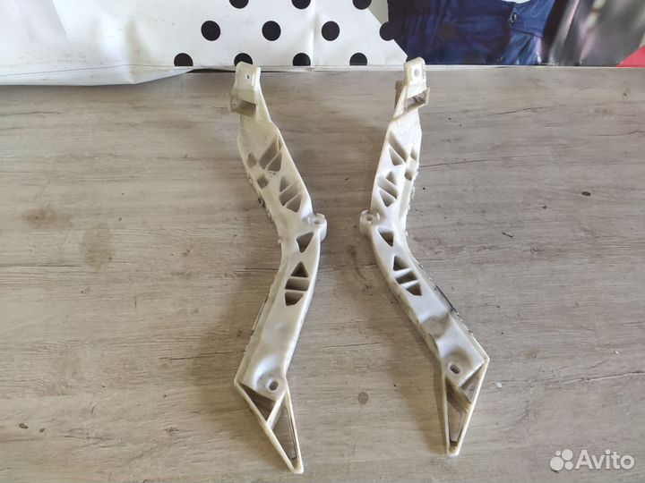 Кронштейн бампера Mazda 3 BK Мазда 3 BK седан