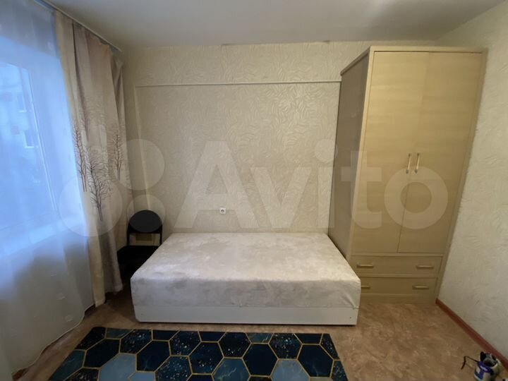 Комната 10 м² в 4-к., 4/5 эт.