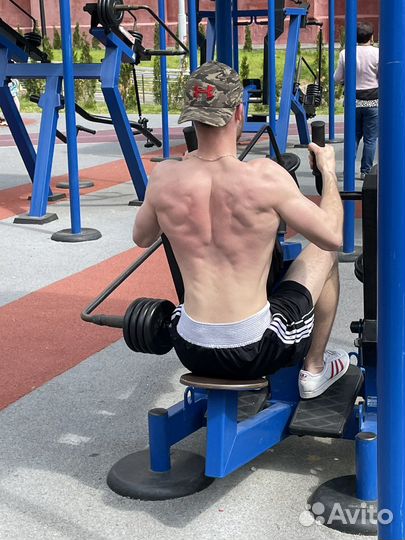 Тренер по фитнесу