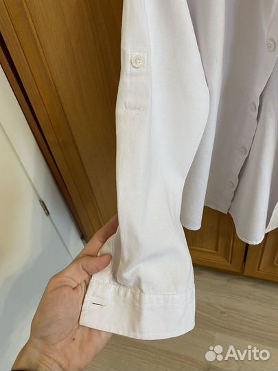 Рубашки белые для мальчика 116-122 р