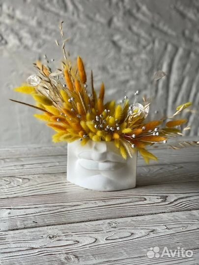 Кашпо гипс Губы