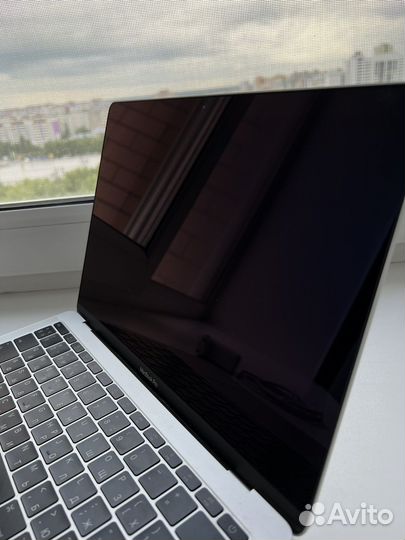 Macbook pro 13, 2017, 128 gb