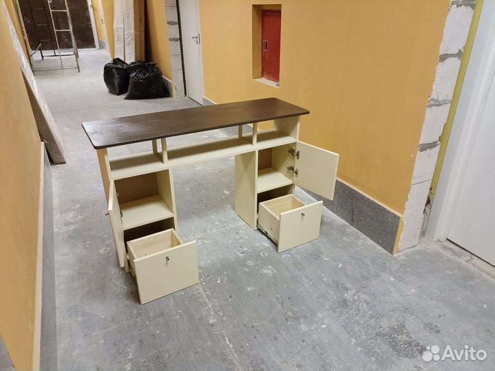 Стол для вязальной машины