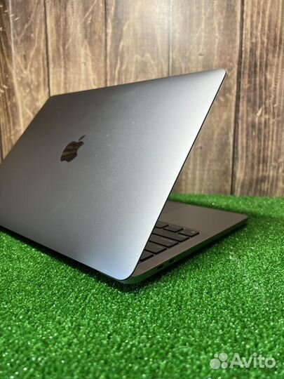 Apple MacBook Pro M1 8/256