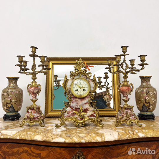 Каминные часы с канделябрами. Франция