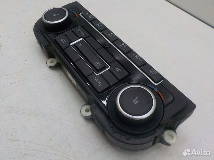 Блок управления климатом Volkswagen Golf VI 2008-2