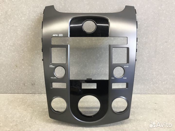 Рамка магнитолы Kia Cerato 2009-2013