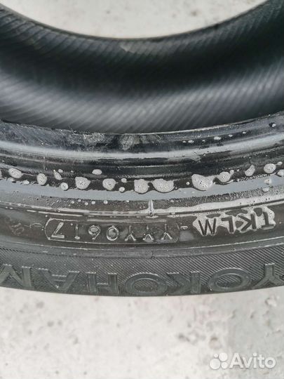 Yokohama BluEarth E70 215/55 R17 94V