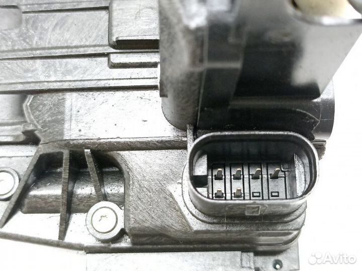 Замок двери передний левый Mercedes-Benz E-Class