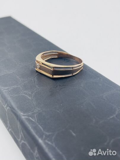 Золотое кольцо печатка