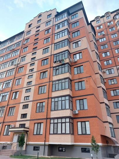 2-к. квартира, 85 м², 12/13 эт.