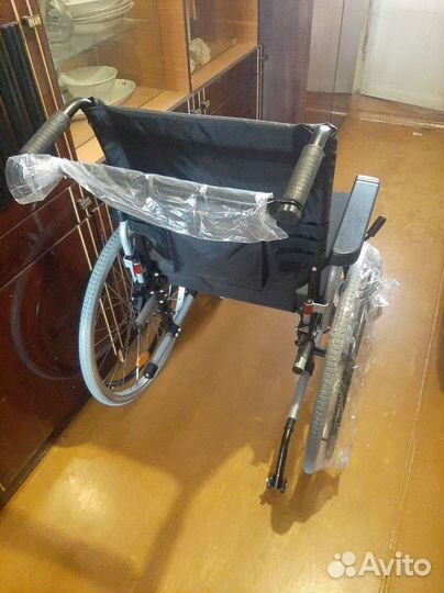 Инвалидная коляска новая