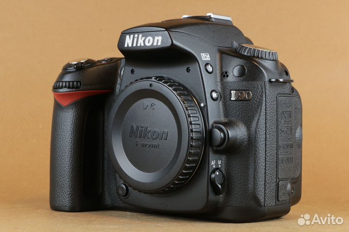 Nikon D90 (id-67891)