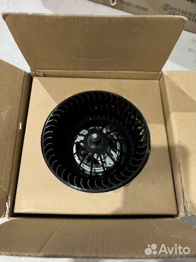 Моторчик печки+ правое зеркало фф2 ориг