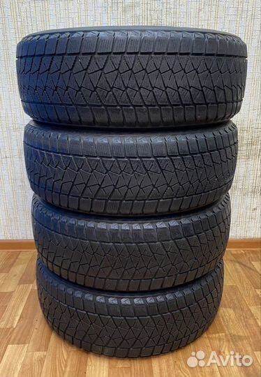 Bridgestone Blizzak DM-V2 225/55 R19