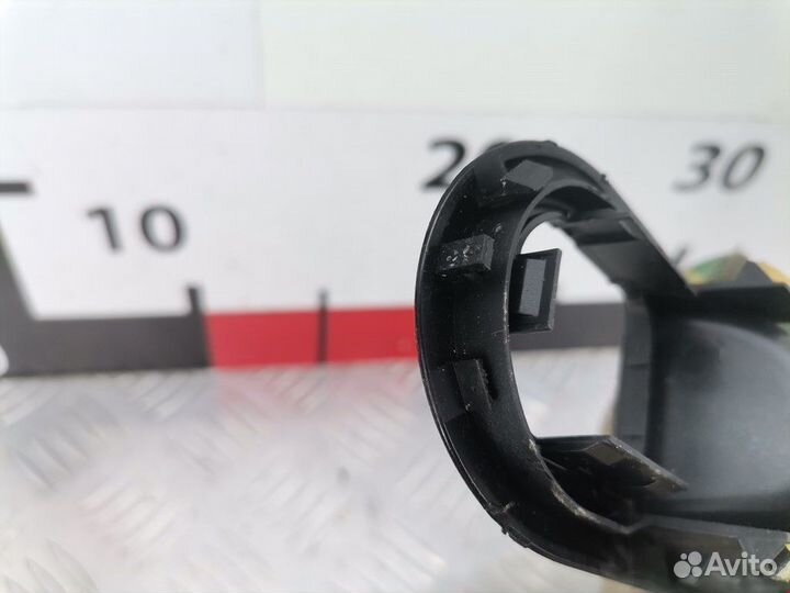 Ручка внутренняя передняя левая Volkswagen Golf 4