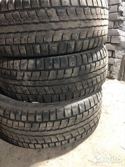 Dunlop SP Winter Ice 01 235/65 R17 108T