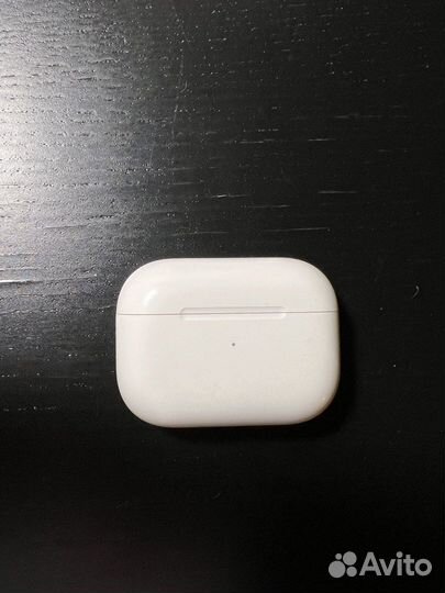 Чехол от наушников Apple Airpods Pro