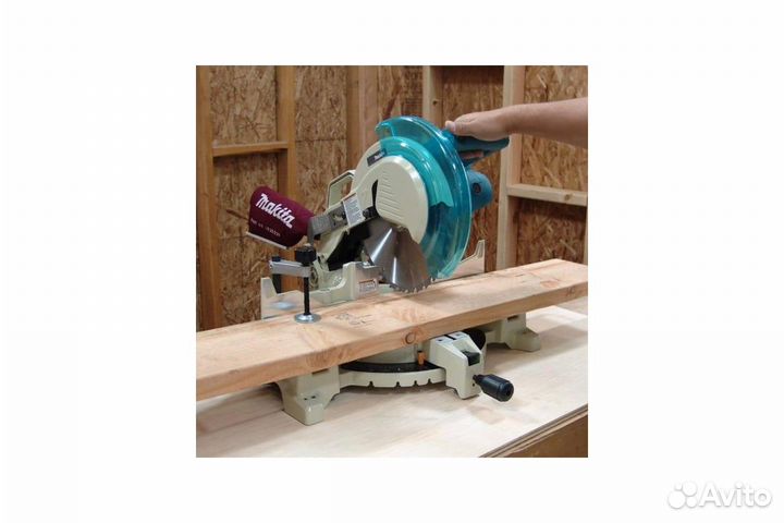 Торцовочная пила Makita LS1221