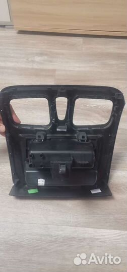 Рамка для магнитолы renault logan 2