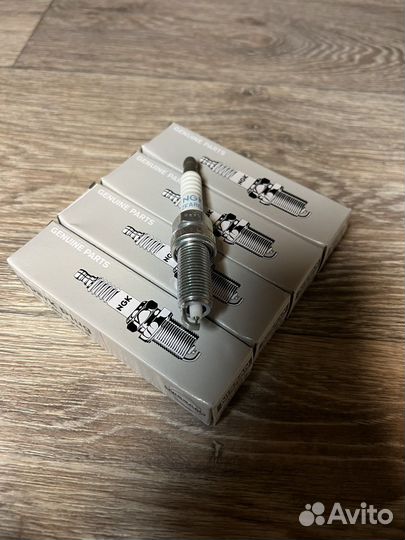 Свечи зажигания Nissan, 22401-CK81B