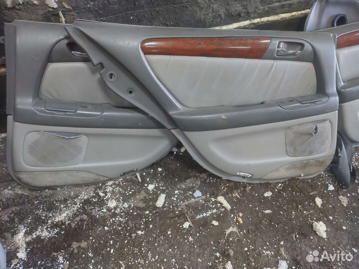 Салон toyota aristo 161