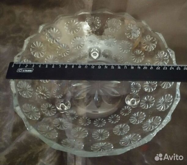 Ваза для фруктов на ножках