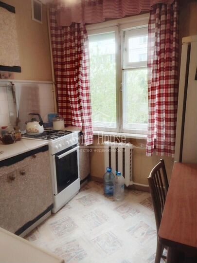 2-к. квартира, 42,9 м², 3/5 эт.