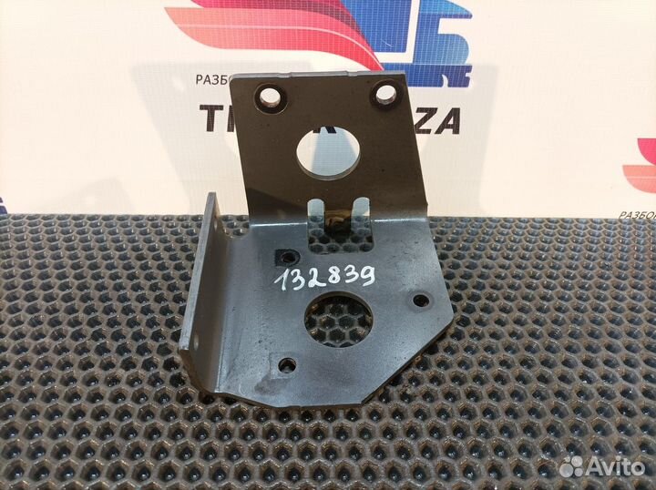 Кронштейн крана управления тормозами прицепа