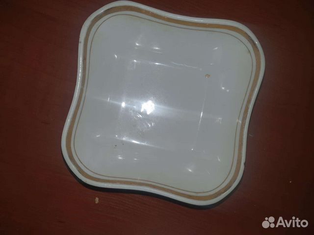 Квадратная тарелка СССР глубокая