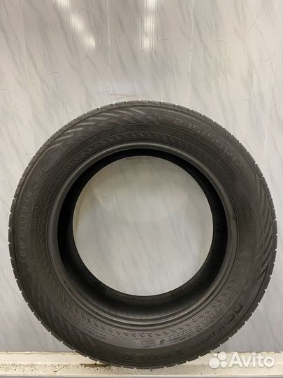 Nokian Tyres Hakka Blue 2 SUV 235/55 R17 V