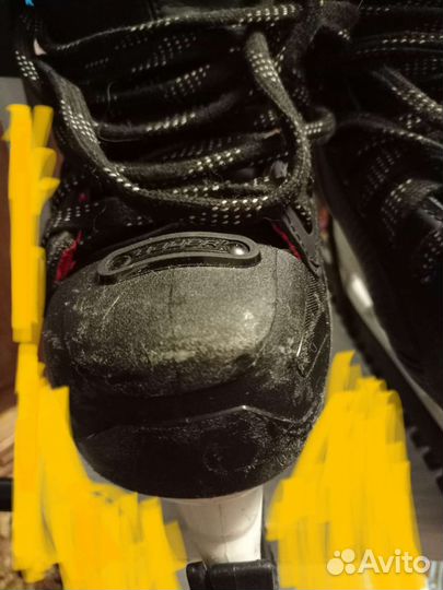 Хоккейные коньки Bauer pro