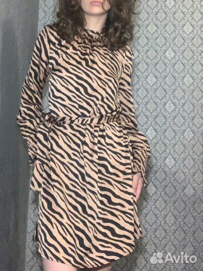 Платье принт зебра only