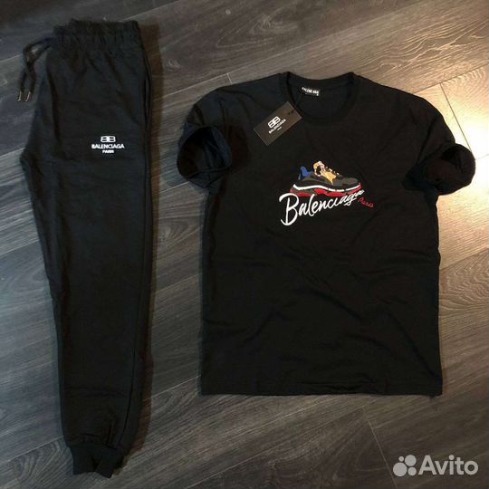 Спортивные штаны + футболка