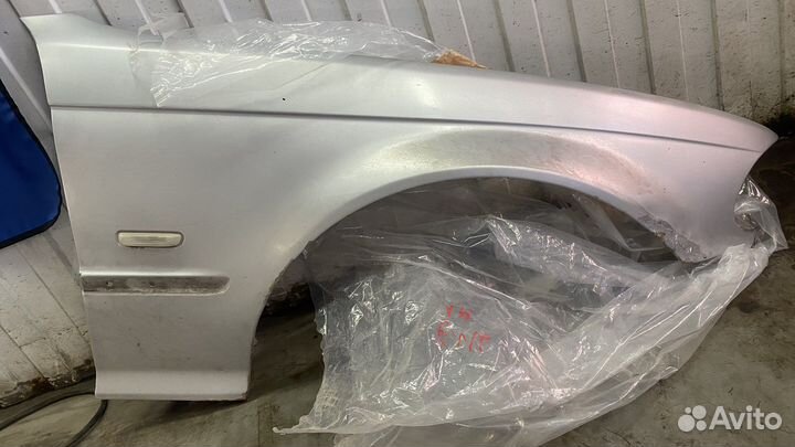 Крыло правое bmw e46 дорест