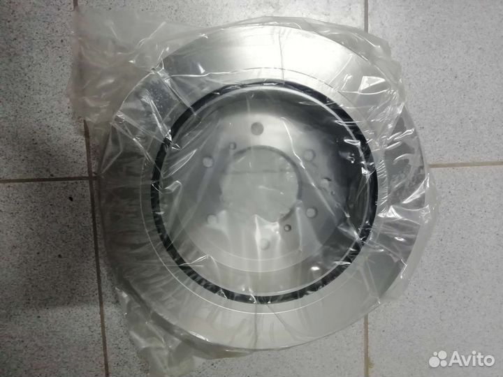 Тормозные диски на Mitsubishi Pajero 4 3.2