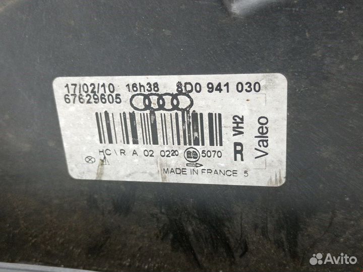 Фара передняя для Audi A4 B5 8D0941030