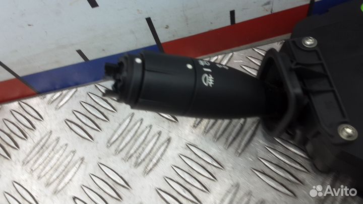 Переключатель поворотов и дворников (стрекоза) renault megane 2 2005