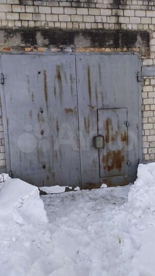 Гараж, > 30 м²