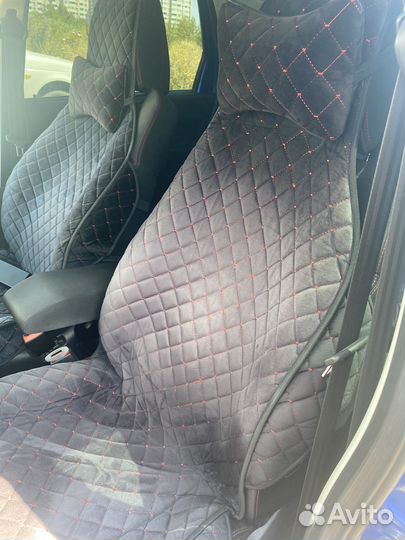 Универсальные накидки с подушками в авто