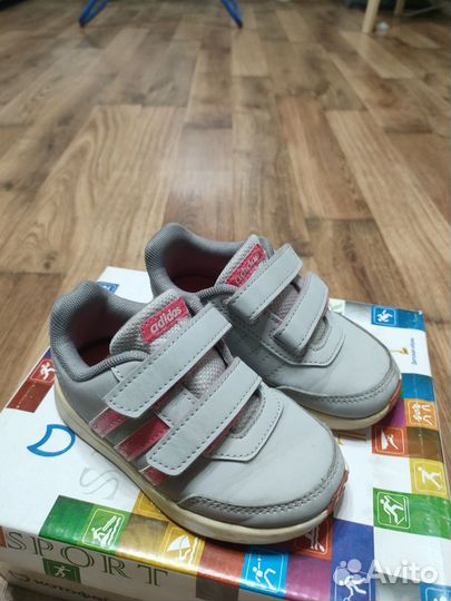 Кроссовки для девочки Adidas