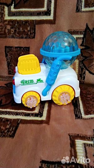 Машинка с диско шаром