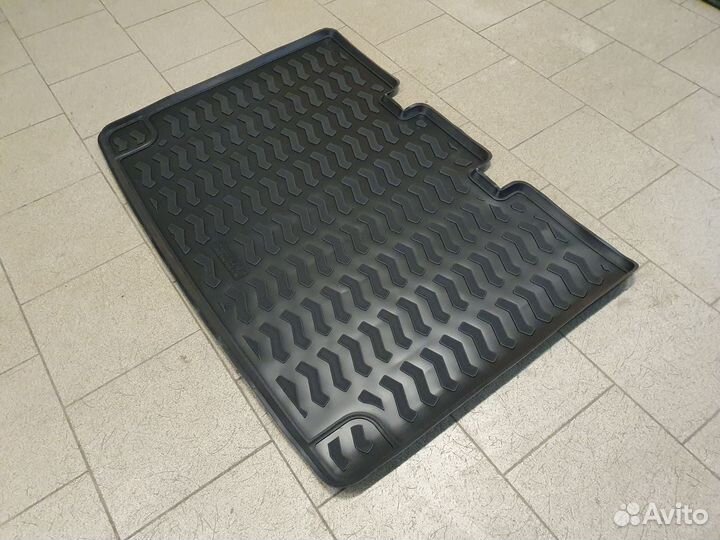 Коврик в багажник Volkswagen Caravelle T5 2003-15