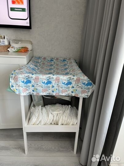 Пеленальный столик IKEA сниглар с матрасом