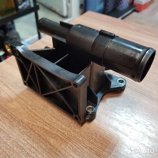 Фланец тройник охлаждения Mazda 3/6 1.8/2.0